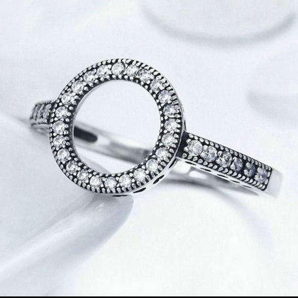 Jewelry - Sterling Silver 925 simulated diamond halo circle karma eternity ring boho sz 8